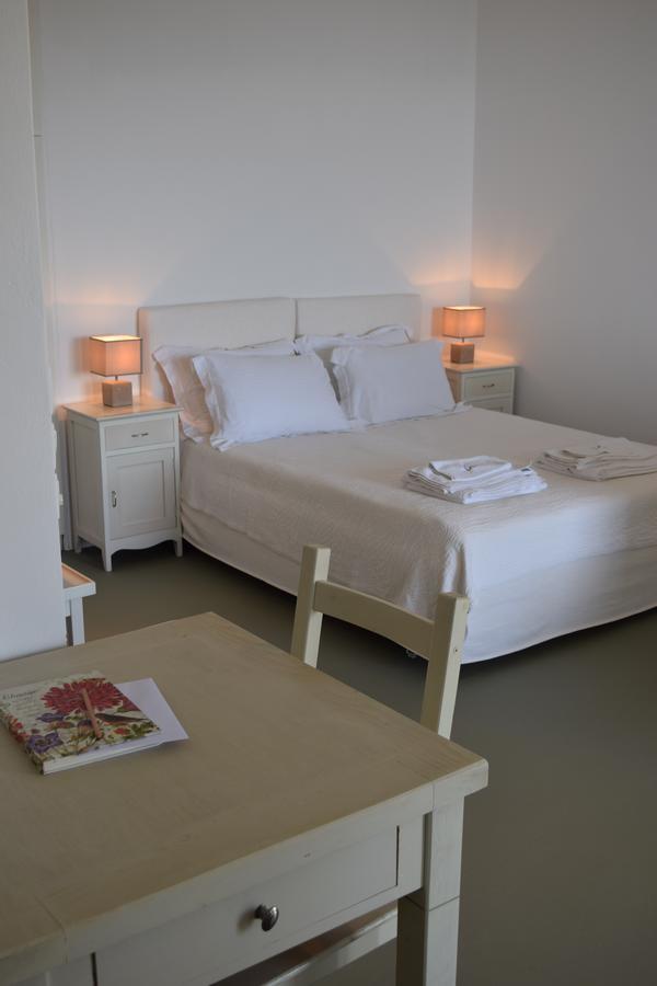 Celini Suites Hotel Marmari  Room photo